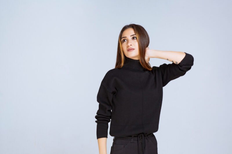 Black Hoodie Cropped